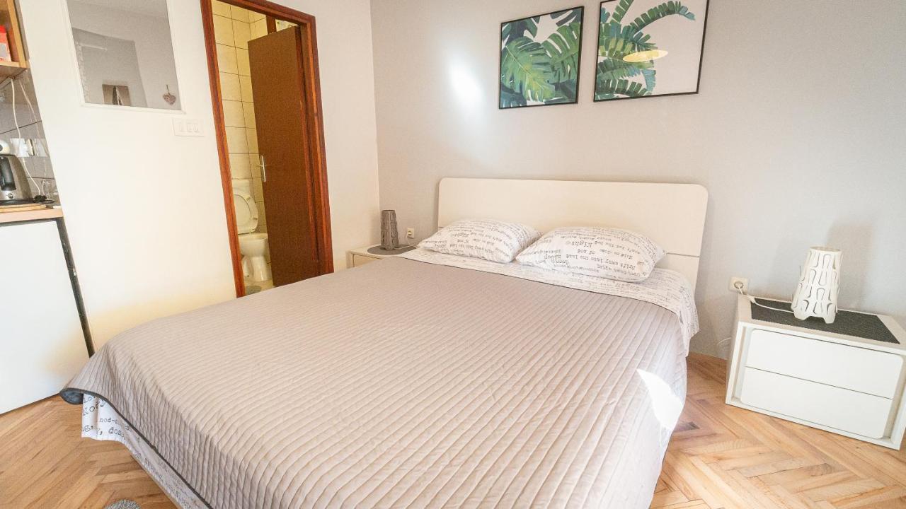 Lela 1 Apartman Bibinje Kültér fotó