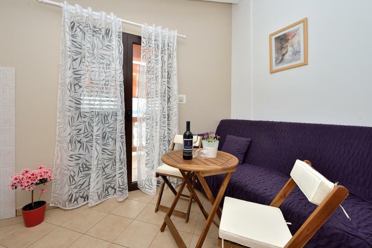 Lela 1 Apartman Bibinje Kültér fotó