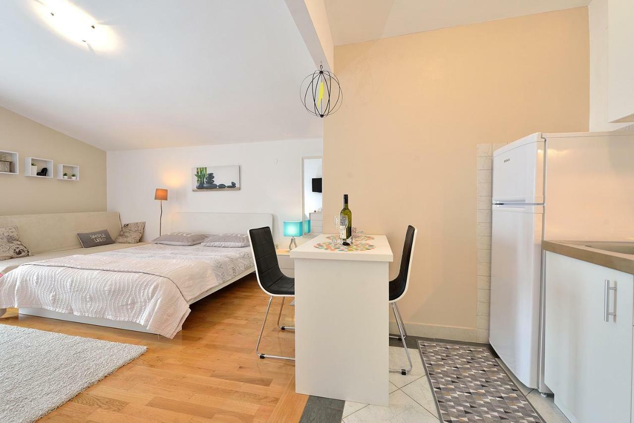 Lela 1 Apartman Bibinje Kültér fotó