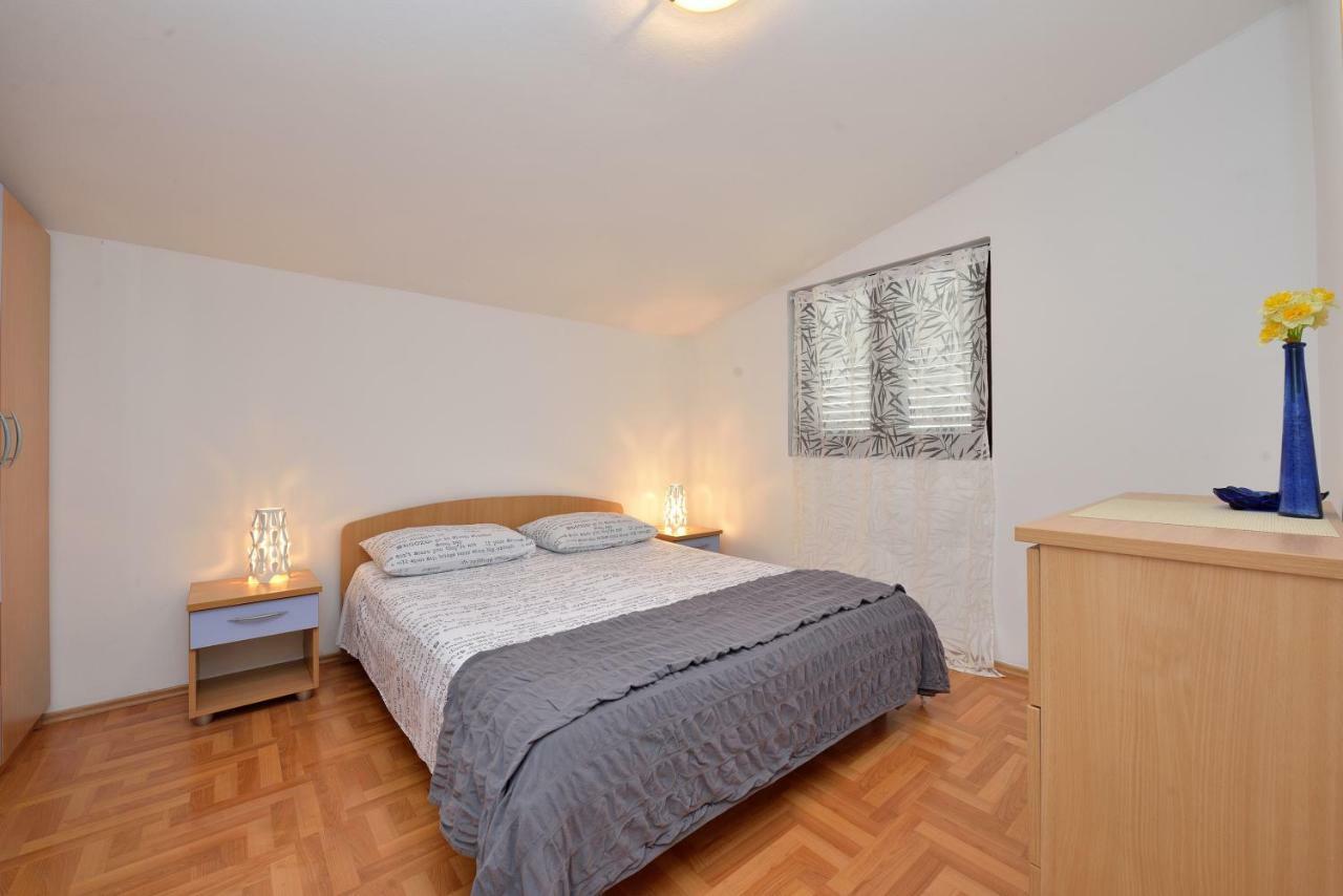 Lela 1 Apartman Bibinje Kültér fotó